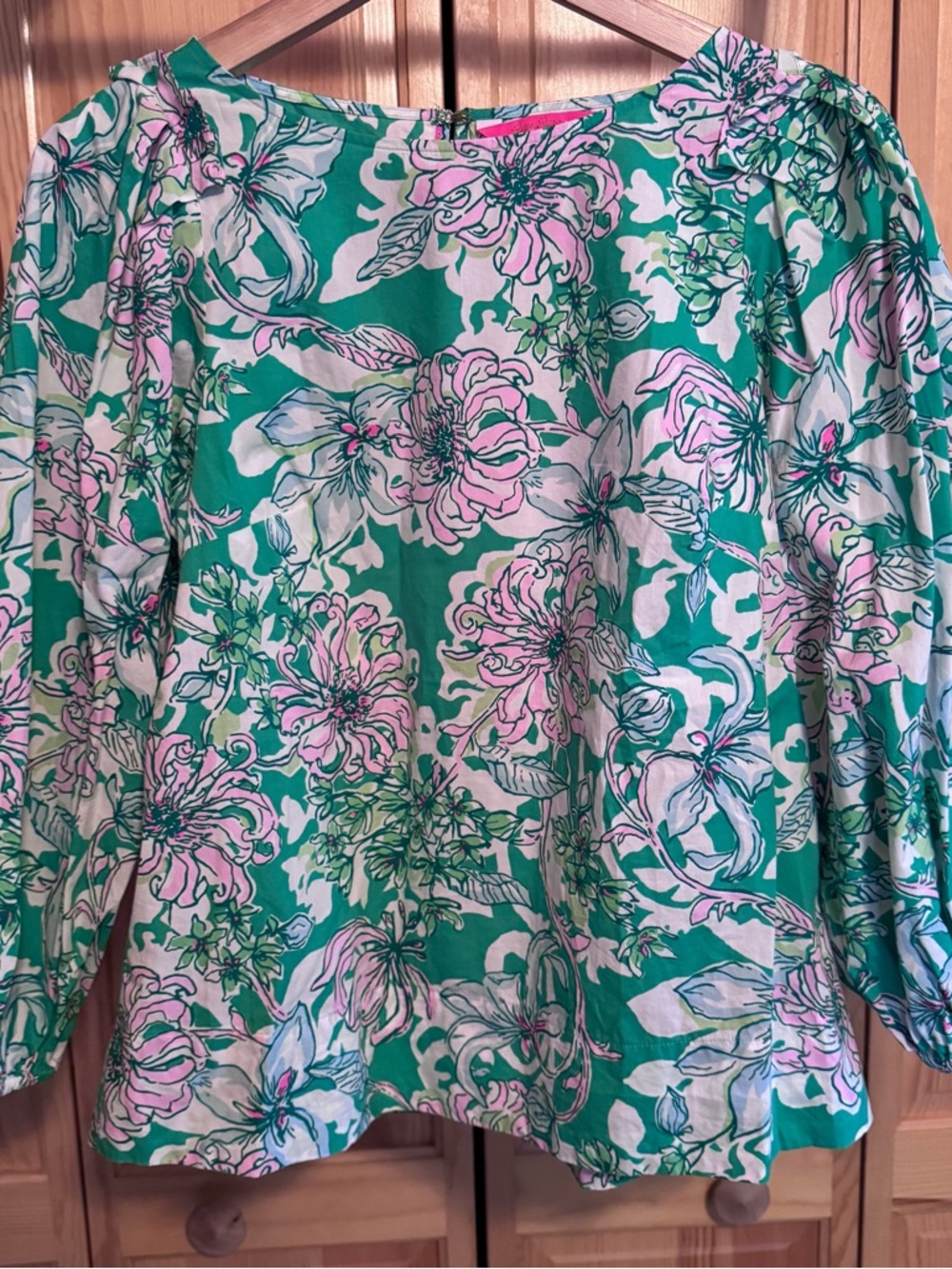 NWOT Lilly Pulitzer Green Floral Puff-Sleeve Top with Pink & White Flowers